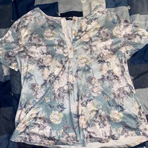 LoveU.Dear Women’s Blue Floral Blouse. Size XL.